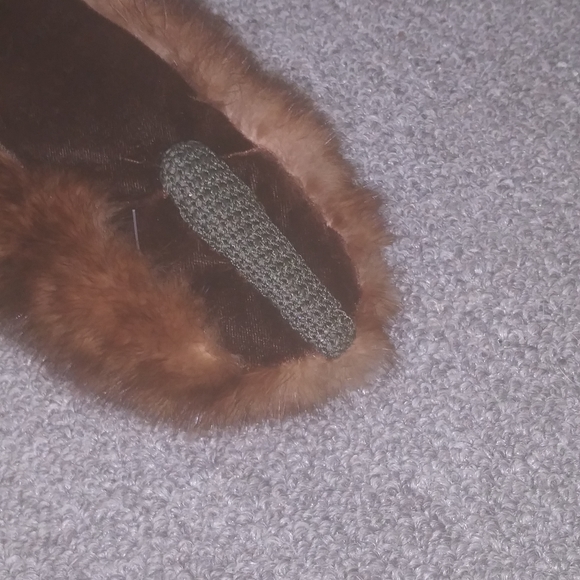 NIB Mink Fur Hat & 2 Fur Scarves - Picture 6 of 16